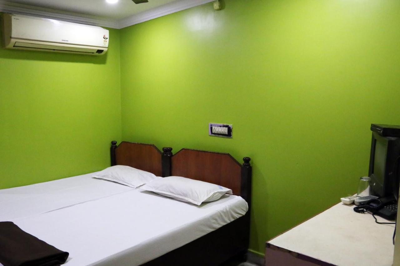 Vani Lodge Visakhapatnam Ngoại thất bức ảnh