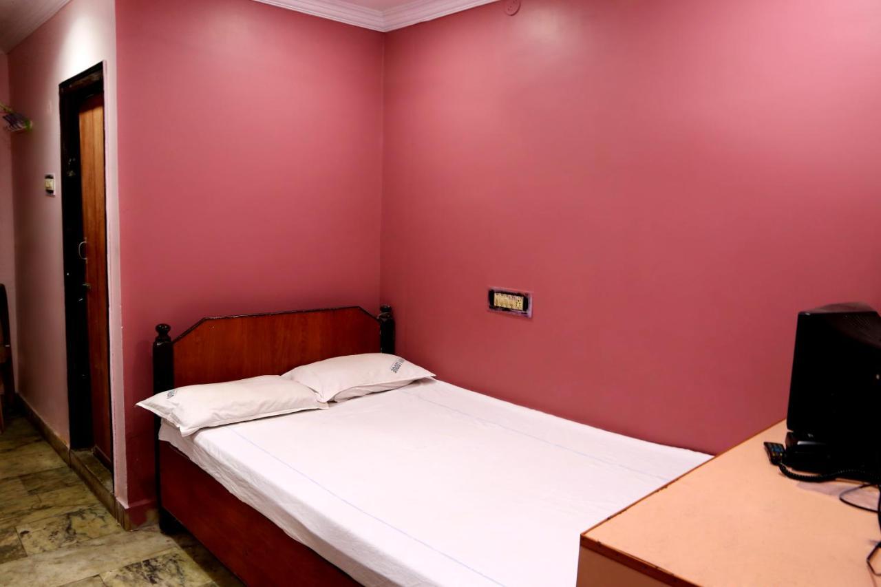 Vani Lodge Visakhapatnam Ngoại thất bức ảnh